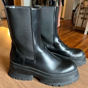 Barely worn. Chunky tall ankle boot.